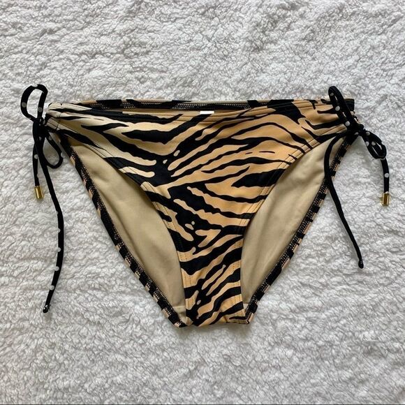 Victoria’s Secret Bikini Bottoms - Picture 8 of 14